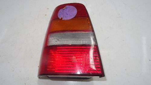 VW GOLF MK3 (1992 > 1999) ESTATE PASSENGER REAR TAIL LIGHT LAMP