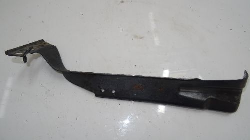 AUDI A4 B8.5 (2014) FRONT WING BRACKET DRIVERS SIDE