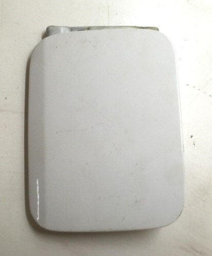 AUDI A4 B7 SALOON FUEL FILLER FLAP LID COVER IN WHITE LY9C